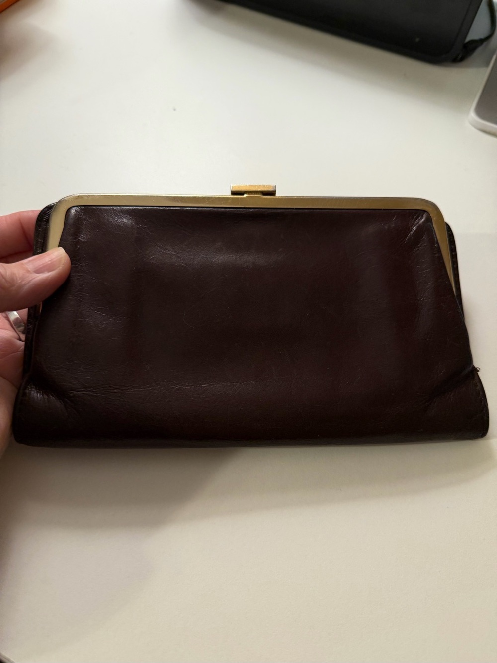 HOBO Vintage Dark Brown leather clutch with kisslock closure